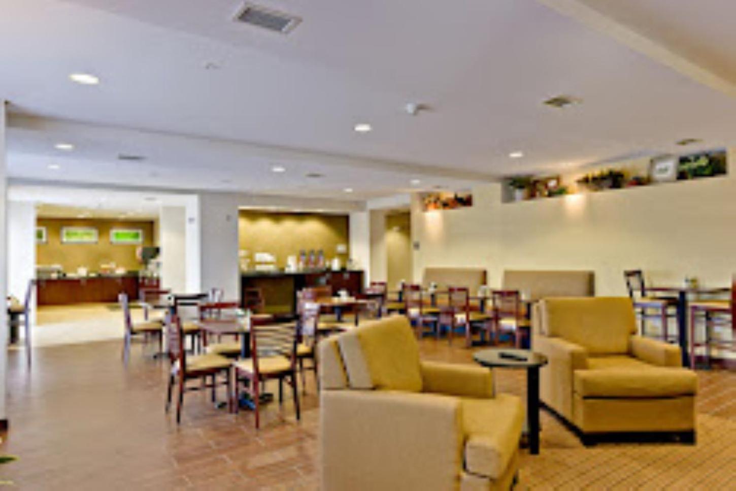 Wingate By Wyndham Jonesboro Hodge Hotel Ngoại thất bức ảnh